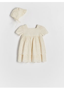 Reserved - Zestaw sukienka i czapka - kremowy ze sklepu Reserved w kategorii Sukienki niemowlęce - zdjęcie 171318364