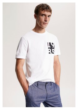 Tommy Hilfiger Koszulka w kolorze białym ze sklepu Limango Polska w kategorii T-shirty męskie - zdjęcie 171320482