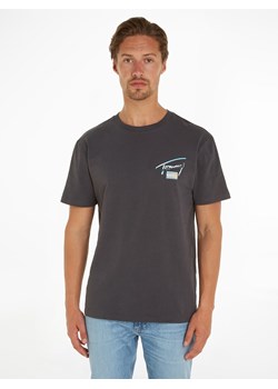 TOMMY JEANS Koszulka w kolorze antracytowym ze sklepu Limango Polska w kategorii T-shirty męskie - zdjęcie 171320563