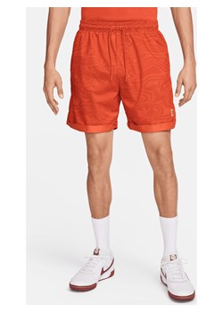 Męskie spodenki do tenisa Dri-FIT NikeCourt Heritage 15 cm - Pomarańczowy ze sklepu Nike poland w kategorii Spodenki męskie - zdjęcie 171331530
