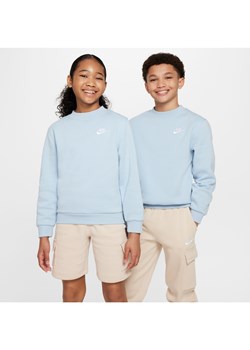 Bluza dresowa dla dużych dzieci Nike Sportswear Club Fleece - Niebieski ze sklepu Nike poland w kategorii Bluzy chłopięce - zdjęcie 171331600