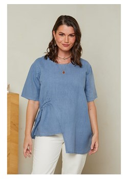 Curvy Lady Lniana koszulka w kolorze niebieskim ze sklepu Limango Polska w kategorii Bluzki damskie - zdjęcie 171336361