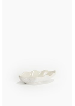 H & M - Mała kamionkowa miska w kształcie muszli - Biały ze sklepu H&M w kategorii Misy i tace dekoracyjne - zdjęcie 171337302