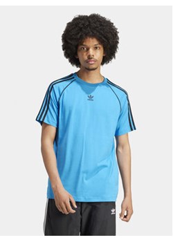 adidas T-Shirt SST IS2830 Niebieski Regular Fit ze sklepu MODIVO w kategorii T-shirty męskie - zdjęcie 171342213