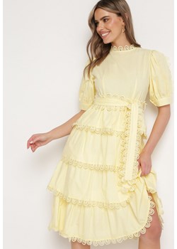 Żółta Sukienka Thellis ze sklepu Born2be Odzież w kategorii Sukienki - zdjęcie 171349782