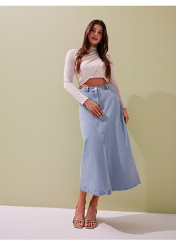 Mohito - Jeansowa spódnica midi - niebieski ze sklepu Mohito w kategorii Spódnice - zdjęcie 171350542