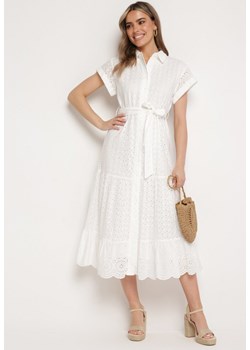 Biała Sukienka Bawełniana z Ażurowym Wzorem i Wiązanym Paskiem Kelilena ze sklepu Born2be Odzież w kategorii Sukienki - zdjęcie 171358363