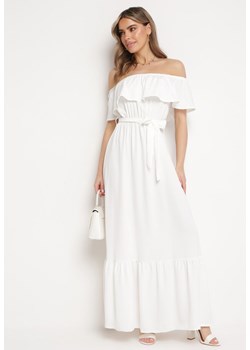 Biała Sukienka o Rozkloszowanym Fasonie z Hiszpańskim Dekoltem i Materiałowym Paskiem Nacara ze sklepu Born2be Odzież w kategorii Sukienki - zdjęcie 171359070