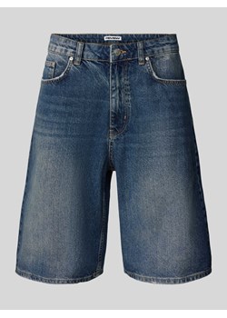 Szorty jeansowe o kroju regular fit z 5 kieszeniami ze sklepu Peek&Cloppenburg  w kategorii Spodenki męskie - zdjęcie 171364574