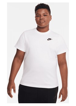 T-shirt dla dużych dzieci Nike Sportswear (szersze rozmiary) - Biel ze sklepu Nike poland w kategorii T-shirty chłopięce - zdjęcie 171364831