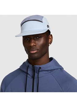 Czapka o nieusztywnianej konstrukcji Tech Fleece Nike Fly - Niebieski ze sklepu Nike poland w kategorii Czapki z daszkiem męskie - zdjęcie 171364872