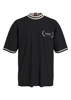 Tommy Hilfiger Koszulka w kolorze czarnym ze sklepu Limango Polska w kategorii T-shirty męskie - zdjęcie 171366524