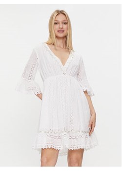 Iconique Sukienka letnia Giorgia IC24-002 Biały Regular Fit ze sklepu MODIVO w kategorii Sukienki - zdjęcie 171367382