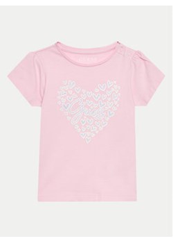 Guess T-Shirt A4GI01 K6YW4 Różowy Regular Fit ze sklepu MODIVO w kategorii Bluzki dziewczęce - zdjęcie 171370202
