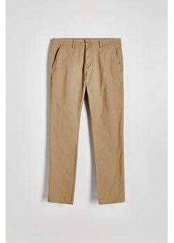 Reserved - Spodnie chino slim fit - beżowy ze sklepu Reserved w kategorii Spodnie męskie - zdjęcie 171371493