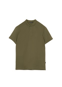Cropp - Oliwkowa koszulka polo - zielony ze sklepu Cropp w kategorii T-shirty męskie - zdjęcie 171372610