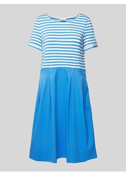 Sukienka o długości do kolan ze wzorem w paski ze sklepu Peek&Cloppenburg  w kategorii Sukienki - zdjęcie 171375204