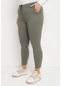Ciemnozielone Spodnie z Nogawkami 7/8 i Kieszeniami Gavotta ze sklepu Born2be Odzież w kategorii Spodnie damskie - zdjęcie 171380174