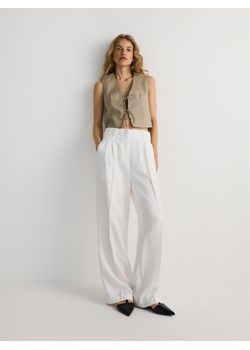 Reserved - Spodnie z wiskozą - biały ze sklepu Reserved w kategorii Spodnie damskie - zdjęcie 171393751