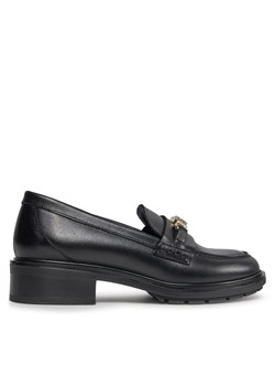 Loafersy Tommy Hilfiger Th Hardware Loafer FW0FW07765 Black BDS ze sklepu eobuwie.pl w kategorii Półbuty damskie - zdjęcie 171402250