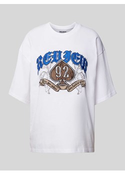 T-shirt typu oversized z nadrukiem z motywem ze sklepu Peek&Cloppenburg  w kategorii Bluzki damskie - zdjęcie 171406182