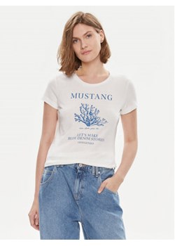 Mustang T-Shirt Alexia 1013789 Biały Slim Fit ze sklepu MODIVO w kategorii Bluzki damskie - zdjęcie 171411942