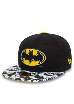 Czapka z daszkiem New Era Kids Super Aop 950 Batman 60435024 M Czarny ze sklepu eobuwie.pl w kategorii Czapki dziecięce - zdjęcie 171415432