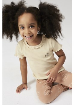 Beżowy t-shirt dziewczęcy z pieskiem - dzianinowy w prążki 5.10.15. ze sklepu 5.10.15 w kategorii Bluzki dziewczęce - zdjęcie 171423242