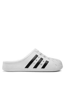 Klapki adidas adilette Clog FY8970 Biały ze sklepu eobuwie.pl w kategorii Klapki damskie - zdjęcie 171431533