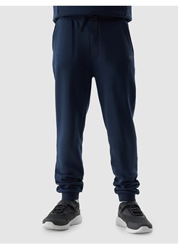 4F Spodnie dresowe w kolorze granatowym ze sklepu Limango Polska w kategorii Spodnie chłopięce - zdjęcie 171433182
