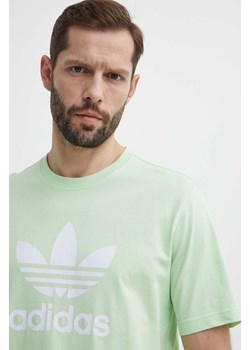 adidas Originals t-shirt bawełniany męski kolor zielony z nadrukiem IR7979 ze sklepu ANSWEAR.com w kategorii T-shirty męskie - zdjęcie 171435872