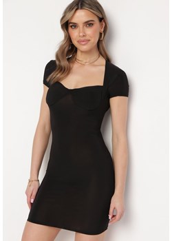 Czarna Dopasowana Sukienka z Serduszkowym Dekoltem i Krótkimi Rękawami Arapelia ze sklepu Born2be Odzież w kategorii Sukienki - zdjęcie 171437373