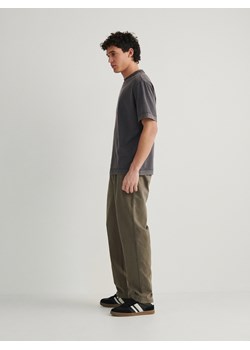 Reserved - Spodnie jogger - ciemnozielony ze sklepu Reserved w kategorii Spodnie męskie - zdjęcie 171440601