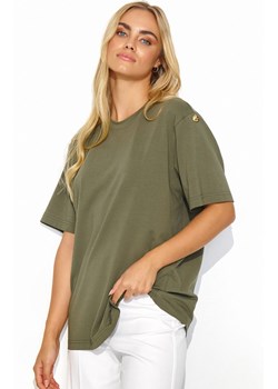 Klasyczny t-shirt damski khaki M826, Kolor khaki, Rozmiar one size, Makadamia ze sklepu Primodo w kategorii Bluzki damskie - zdjęcie 171450250