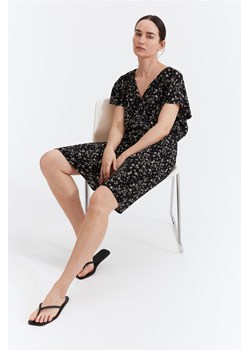 H & M - MAMA Wiskozowa sukienka dla karmiącej - Czarny ze sklepu H&M w kategorii Sukienki ciążowe - zdjęcie 171456924