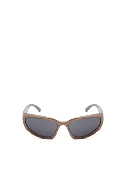 Cropp - Brązowe okulary przeciwsłoneczne - brązowy ze sklepu Cropp w kategorii Okulary przeciwsłoneczne męskie - zdjęcie 171462002