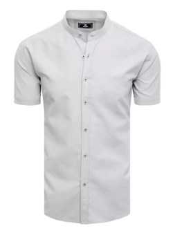 Koszula męska z krótkim rękawem jasnoszara Dstreet KX0999 ze sklepu DSTREET.PL w kategorii Koszule męskie - zdjęcie 171482853