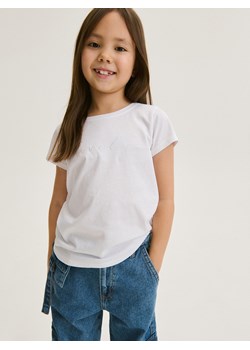 Reserved - Bawełniany t-shirt z haftem - biały ze sklepu Reserved w kategorii Bluzki dziewczęce - zdjęcie 171490620