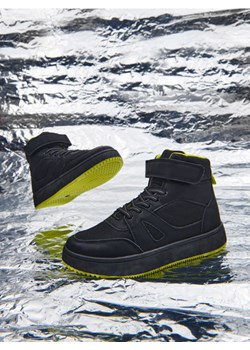 Sinsay - Sneakersy za kostkę - czarny ze sklepu Sinsay w kategorii Buty sportowe dziecięce - zdjęcie 171491263