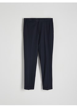 Reserved - Spodnie slim fit w kratę - granatowy ze sklepu Reserved w kategorii Spodnie męskie - zdjęcie 171520411