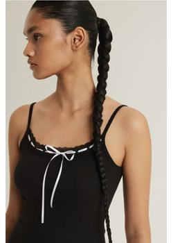 H & M - Top na ramiączkach zdobiony koronką - Czarny ze sklepu H&M w kategorii Bluzki damskie - zdjęcie 171523932