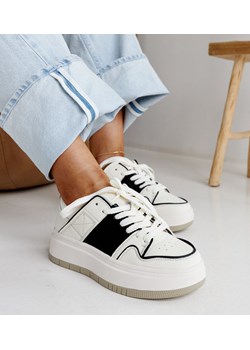 Biało-czarne skórzane sneakersy na grubej podeszwie Abrar ze sklepu gemre w kategorii Buty sportowe damskie - zdjęcie 171525171