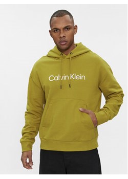 Calvin Klein Bluza Hero K10K111345 Zielony Regular Fit ze sklepu MODIVO w kategorii Bluzy męskie - zdjęcie 171529853