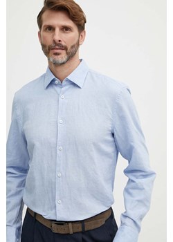 BOSS koszula lniana kolor niebieski regular z kołnierzykiem klasycznym ze sklepu ANSWEAR.com w kategorii Koszule męskie - zdjęcie 171535453