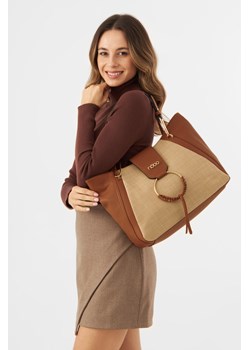 Elegancka torebka Nobo w letnim stylu karmelowa ze sklepu NOBOBAGS.COM w kategorii Torby Shopper bag - zdjęcie 171536424