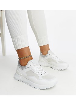 Białe sneakersy na platformie z brokatem Evelia ze sklepu gemre w kategorii Buty sportowe damskie - zdjęcie 171541380