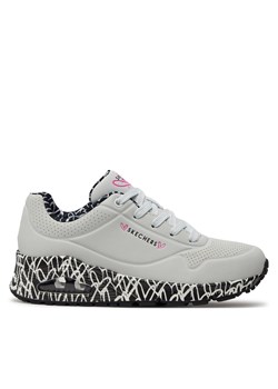 Sneakersy Skechers Loving Love 155506/WBK Biały ze sklepu eobuwie.pl w kategorii Buty sportowe damskie - zdjęcie 171542160