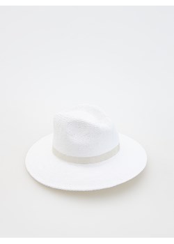 Reserved - Pleciony kapelusz panama - złamana biel ze sklepu Reserved w kategorii Kapelusze damskie - zdjęcie 171543774
