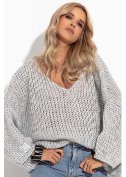 Luźny sweter z dekoltem, szary, Fobya ze sklepu 5.10.15 w kategorii Swetry damskie - zdjęcie 171546422
