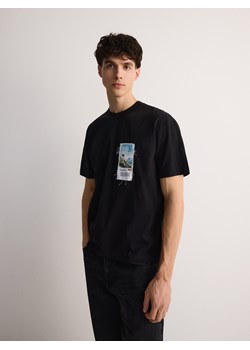 Reserved - T-shirt boxy z nadrukiem - czarny ze sklepu Reserved w kategorii T-shirty męskie - zdjęcie 171549481